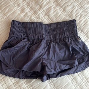 Free People Lo Way Home Shorts!!